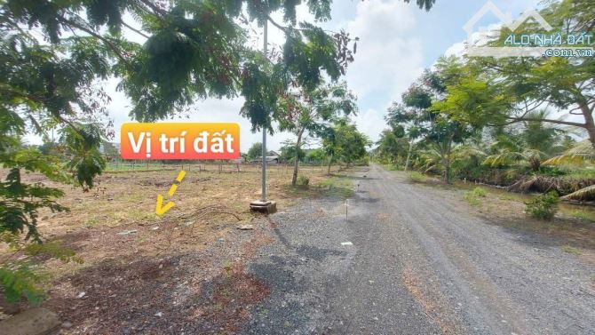 BÁN 5 LÔ ĐẤT LÀM NHÀ VƯỜN - GIÁ RẺ - THỊ TRẤN ĐỨC HÒA- GỌI CHO EM XEM ĐẤT - 1
