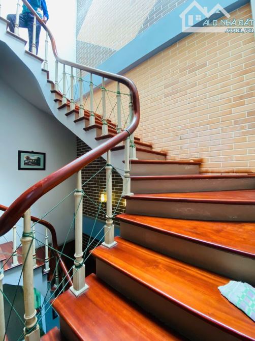 BÁN NHÀ TRẦN ĐẠI NGHĨA, HAI BÀ TRƯNG, GẦN PHỐ, NGÕ ÔTÔ, GARA 50M2X5T - MT GẦN 4M. - 1