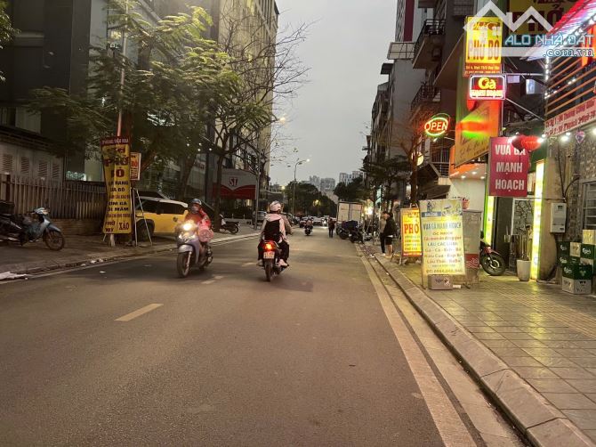 BÁN NHÀ PHÂN LÔ OTO HÓT VIP PHỐ TRUNG KÍNH CẦU GIẤY KDVP 50M2 4 TẦNG MT5M 12 TỶ