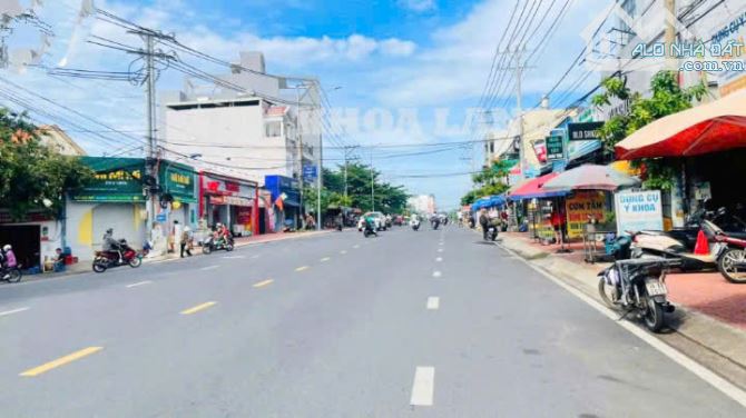 SIÊU PHẨM NHÀ MẶT TIỀN RỘNG 8M LÊ VĂN CHÍ 1 TRỆT 1 LỬNG 2 LẦU LINH TRUNG THỦ ĐỨC - 1