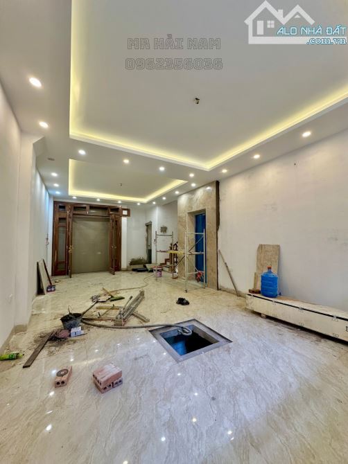 Biệt phủ Lò Đúc DT 68m2 Xây mới 5 Tầng - Ngõ thông kinh doanh Oto đỗ cửa  - G i á 12,78 tỷ - 1