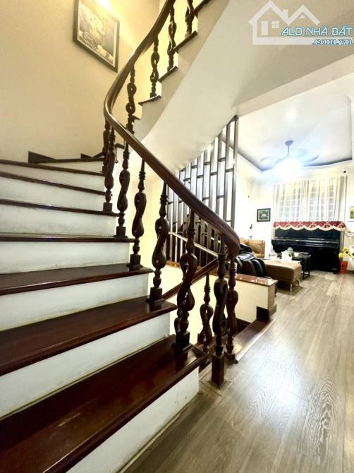 CẦU DIỄN - BẮC TỪ LIÊM: DT 38M2 - NHÀ 4T - 2 MẶT NGÕ - Ô TÔ TRÁNH NHAU - KD NHỎ - 1