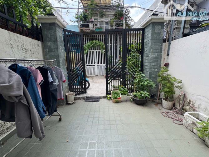 BÁN NHÀ 2 tầng đường Thạnh Lộc 22 p.THẠNH LỘC, Q12, dt 70m2 (4mx17,7m) hẻm ôtô 💵5,2tỷ - 1