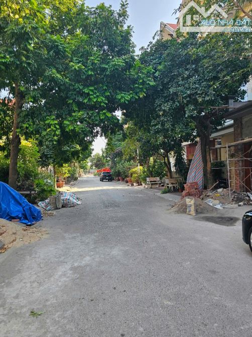 BÁO TIN NÓNG  C  C,BÁN GẤP  NHÀ 4T LÔ  GÓC  ,  TAM LƯ  TỪ SƠN - DTG 70m2 - MT 5m - 4 TỶ XX - 1