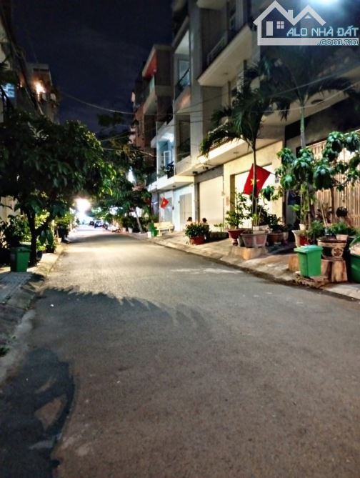 Bán Nhà Quận 7_Hoàng Quốc Việt_97M2+4Tầng_Ngang 5M;Đường 12M;SHR;Không Lộ Giới;Nhỉnh 17Tỷ. - 1