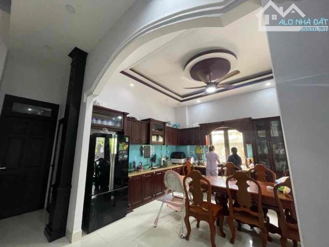 SIÊU PHẨM TOÀ BIỆT THỰ NAM VIỆT Á NGAY CẦU TUYÊN SƠN GẦN TRỤC CHƯƠNG DƯƠNG CÁCH SÔNG 100M - 2