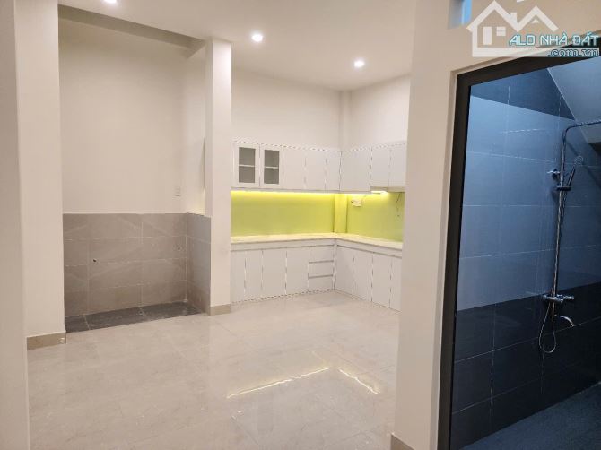 Bán gấp nhà 4 lầu Bùi Quang Là, P12 Gò Vấp 6,15 tỷ - 2
