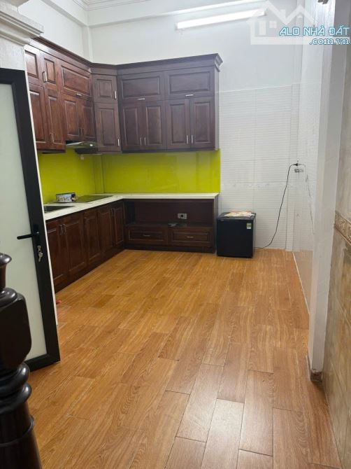 Nhà dân xây ở Ngô Thì Nhậm, gần nhà thi đấu Hà Đông, DT 35m2, ngõ ô tô, thông tứ phía - 2