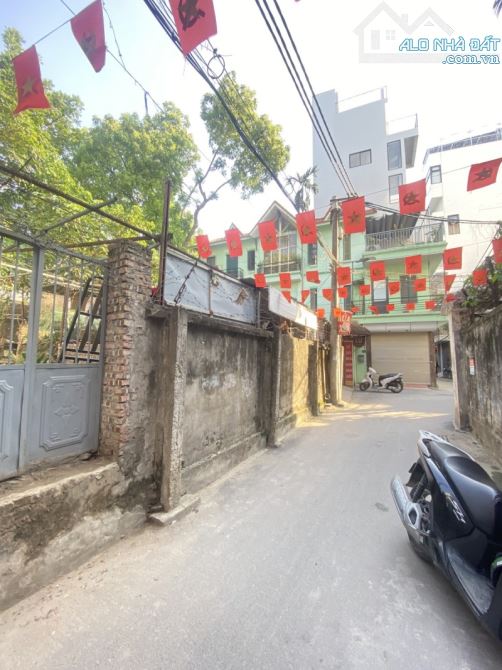 TRÍCH SÀI – TÂY HỒ - Ô TÔ TRÁNH - 20 M RA HỒ TÂY – 171 M2 C4 – MẶT TIỀN 12.6 M- GIÁ 47.2 - 2