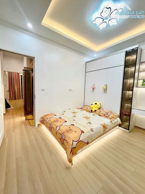 Bán nhà phố Thái Hà, Đống Đa, 5 tầng thang máy mới, gara ô tô, ngõ thông, gần phố - 2