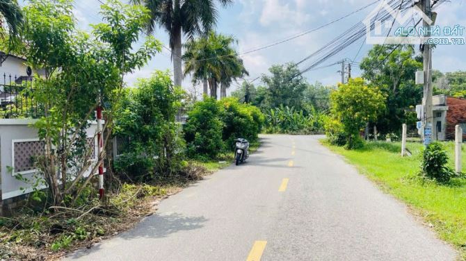 Phước Hải-Long Đất BRVT   DT: 175m2 (6x30) - 80tc Mặt tiền đường nhựa 8m Khu dân cư đông - 2