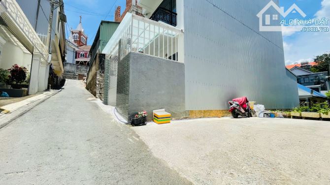 ✨🏡NGỘP CẦN BÁN GẤP  Nhà Phố Hẻm  (4m), đường Nguyễn Đình Chiểu, P.09, Đà Lạt . - 2