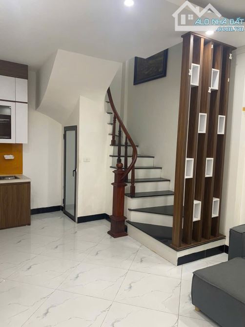 Bán nhà văn minh di trạch 5 tầng mới đẹp,ba bước chân ra ô tô tránh nội thất đẹp chỉ 5.Xtỷ - 2