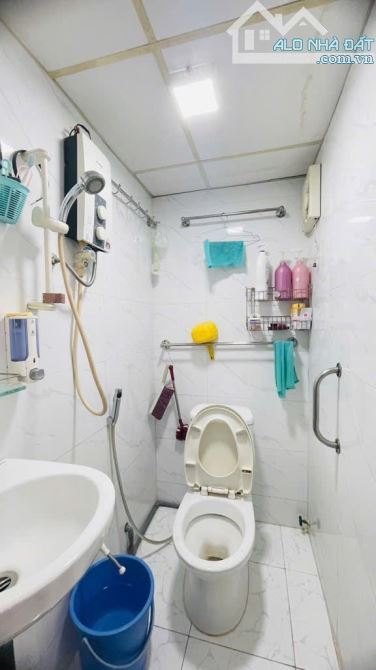 Gần MT Huỳnh Văn Bánh Phú Nhuận -4 Tầng-36 M2- Khi dân trí cao tầng đồng bộ chỉ nhỉnh 5 Tỷ - 2