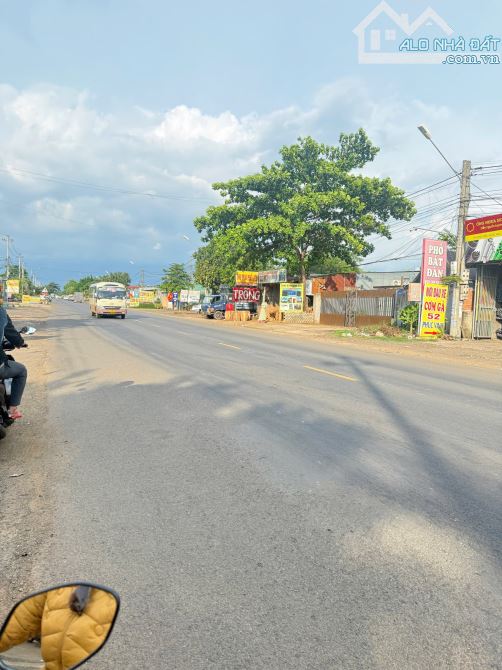 Đất mặt tiền Quốc Lộ 14 đoạn Hoà Phú gần cơm gà 52 - 2