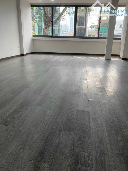 Bán nhà mặt tiền Trần Hưng Đạo, Q1: 4,2m x 18m, 5 tầng, HĐT 110 triệu/th, Giá 31 tỷ - 2