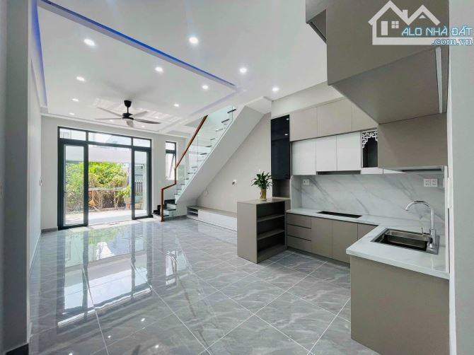 Định cư bán nhà mới xây bv da liễu Đồng Khởi SHR thổ cư 2ty1 - 2