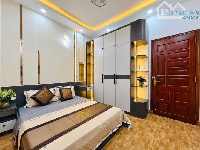 Bán nhà căn góc gần Emart Phan Huy Ích, diện tích khủng, ngang 4m,  gara ô tô, 8 tỷ nhỉnh - 2