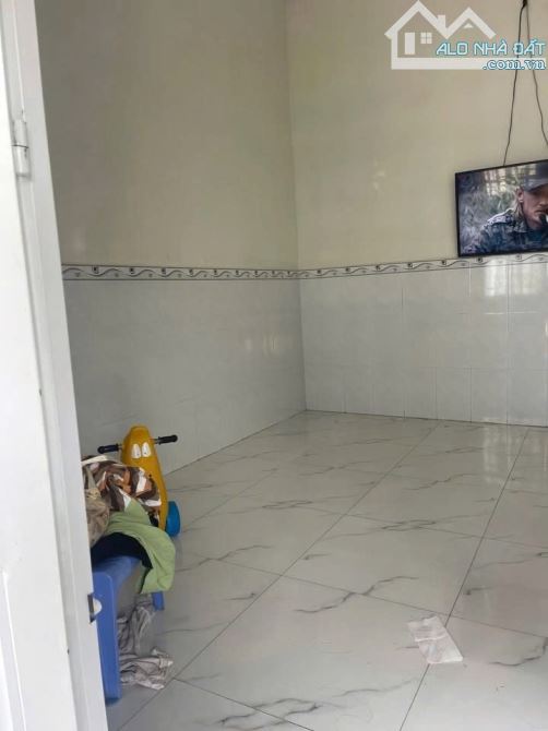 Bán bán nhanh căn nhà ở chợ thới tứ 685triệu Nguyễn Thị Ngâu Thới tam Thôn Hoc Môn - 2