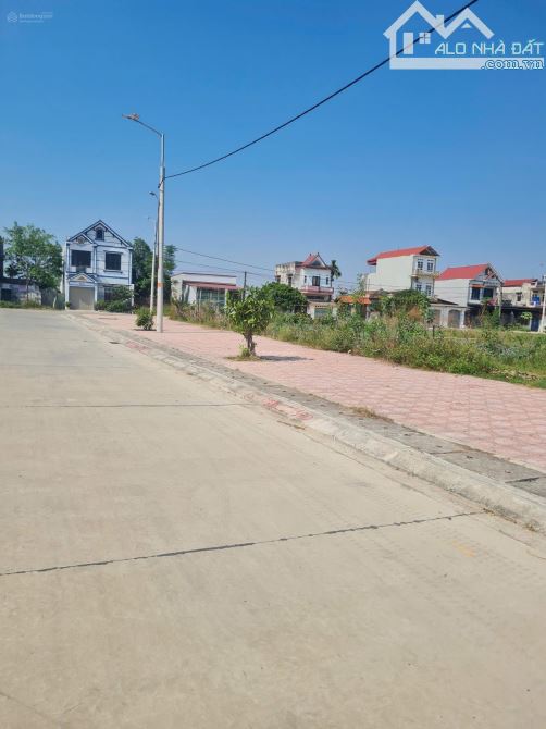 BÁN ĐẤT ĐẤU GIÁ ĐỒNG CHỦ BẮC GIANG - 2