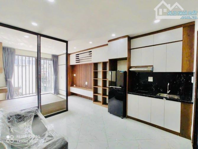 Bán gấp tòa nhà ngõ Thịnh Quang- Đống Đa 70m2, 7 tầng, thang máy, chỉ 15 tỷ. Giá cực tốt s - 2