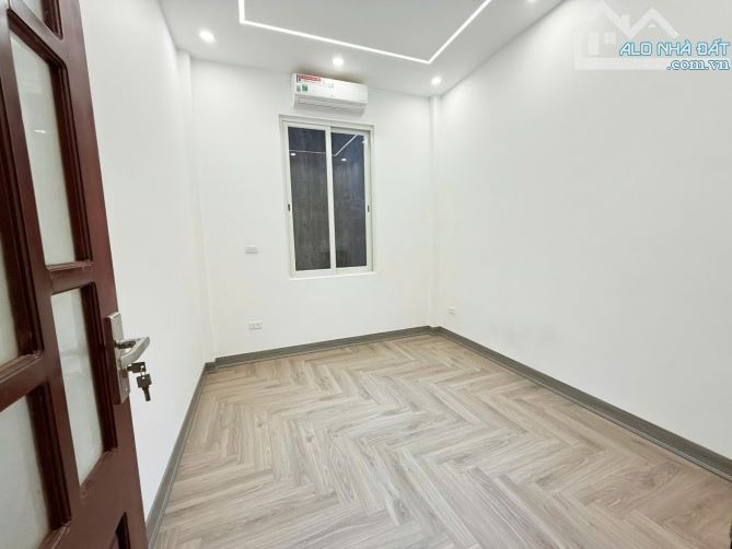 Bán nhà 4 tầng ngõ Thịnh Quang, Thái Thịnh, 37m2, 4 phòng ngủ. - 3