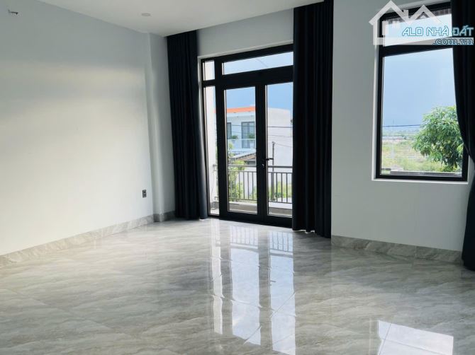 NHÀ 2 TẦNG MẶT TIỀN ĐƯỜNG TRUNG HOÀ 1 - HOÀ QUÝ - NGŨ HÀNH SƠN. - 3