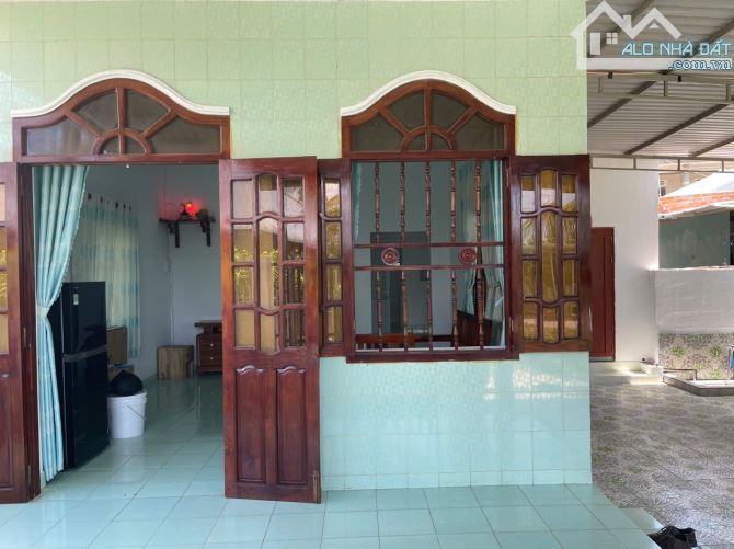 Bán nhà cấp 4 mặt tiền bê tông đường ô tô, phú long chỉ 880tr - 3