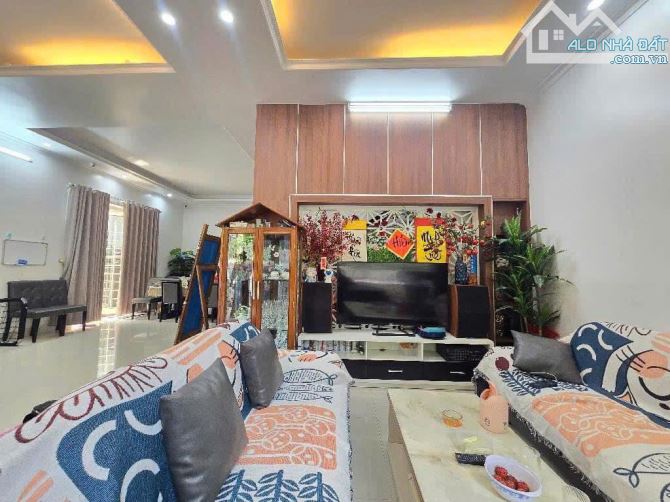 Nhà Mặt Phố NGUYỄN KHẢ TRẠC Kinh Doanh Sầm Uất 50m2 5 Tầng Vỉa Hè To Gara OTO 17.2 tỷ - 3