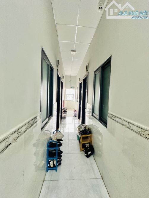 Gấp bán nhà Cách Mạng T8, Sài Gòn, 8 tầng, 54 phòng, dt 177m2, giá 30 tỷ. - 3