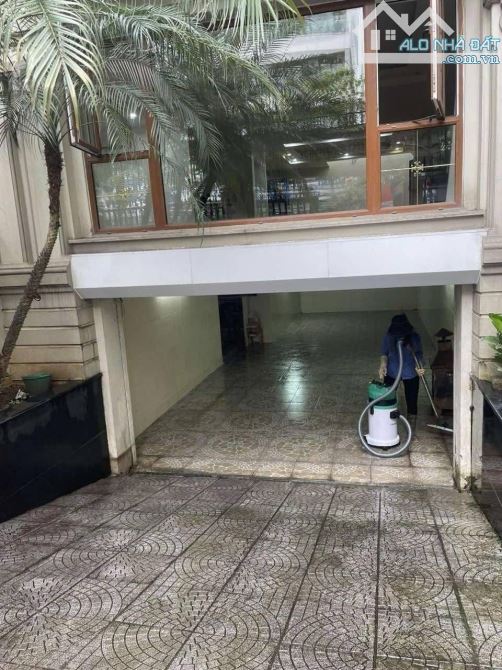 BÁN NHÀ MẶT PHỐ LẠC LONG QUÂN 155m2 - MT 8.1m - 80 TỶ - VỈA HÈ RỘNG - KINH DOANH ĐỈNH - 3