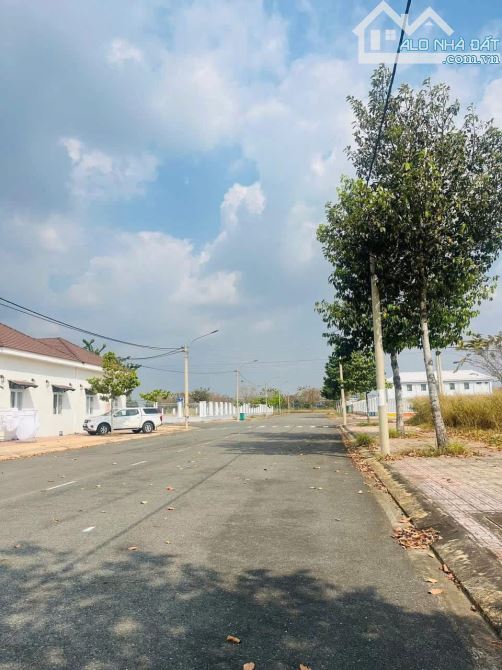CẮT LỖ SÂU - DT: 90M2 GIÁ: 1TỶ6 NGAY ĐƯỜNG DT769 - SÁT CHỢ MỚI LONG THÀNH NỐI THẲNG VÀO SB - 3