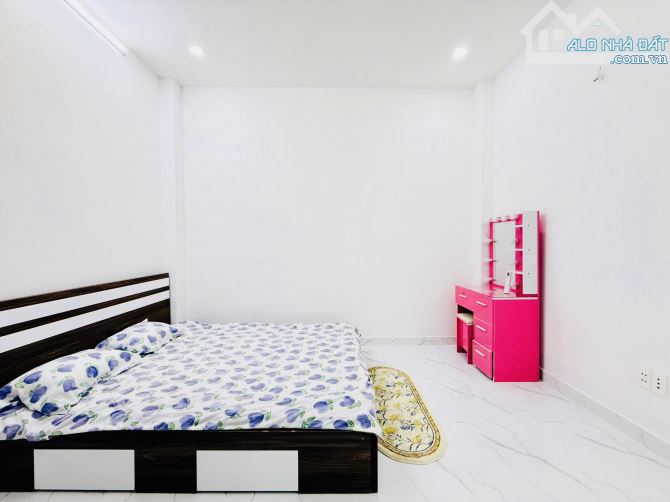 Bán nhà mới 3 tầng, hẻm 5m thông, gần Emart Phan Huy Ích phường 12, Gò Vấp chỉ 6 tỷ nhỉnh - 3