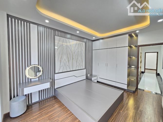 BÁN NHÀ 286 NGUYỄN XIỂN-THANH XUÂN 33M X 5 TẦNG; MT 4,8M GIÁ 6,66 TỶ - 3