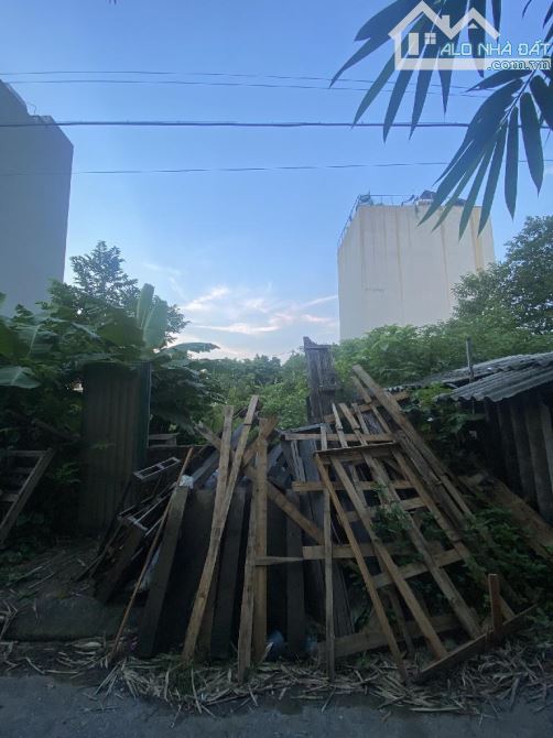 Bán đất Thạch Bàn gần chợ Đồng Dinh ngõ oto tránh 80m, mặt tiền: 5.3m vuông vắn 10 tỷ 4 - 3