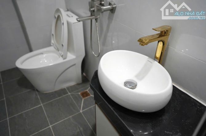 Bán nhà văn minh di trạch 5 tầng mới đẹp,ba bước chân ra ô tô tránh nội thất đẹp chỉ 5.Xtỷ - 3