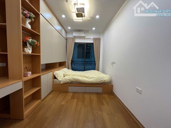 BÁN NHÀ ĐẸP HOÀNG MAI NGÕ RỘNG NÔNG GẦN OTO NỘI THẤT ĐẸP Ở NGAY 28M5T CHỈ 5,8 TỶ - 3