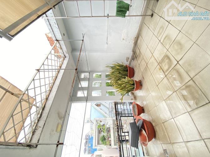 BÁN NHÀ GÒ VẤP - P11 - NGUYỄN VĂN KHỐI - 4X20M - 4 TẦNG -  7.9 TỶ - 3