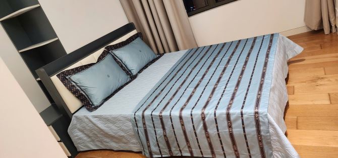Bán căn 3PN - 2WC 145m2 dự án Indochina Plaza, 239 Xuân Thủy, view thoáng,full nt cao cấp. - 3
