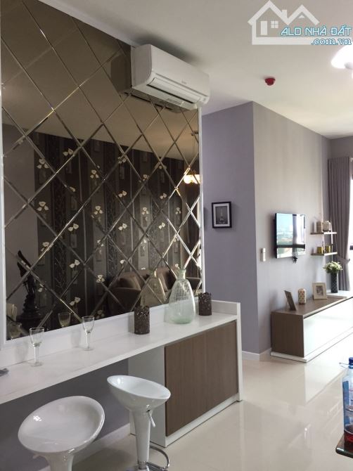 Ascent 2 phòng ngủ 2 wc nội thất Đẹp có quầy bar - 3