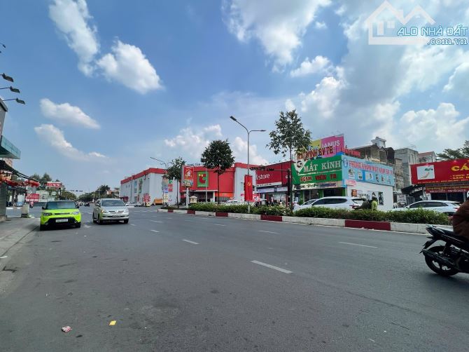 bán biệt thự 12x27m sổ thổ cư, ngay ngã 4 Tân Phong Trảng Dài, Biên Hoà. hẻm oto chỉ 7,8tỷ - 3