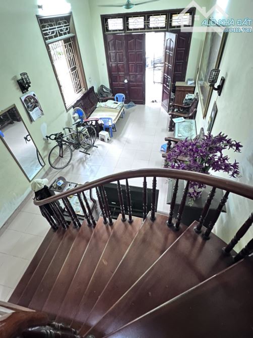 ♻️ Phố Ô Cách , Long Biên , nhà dân xây lô góc ô tô tránh - 3