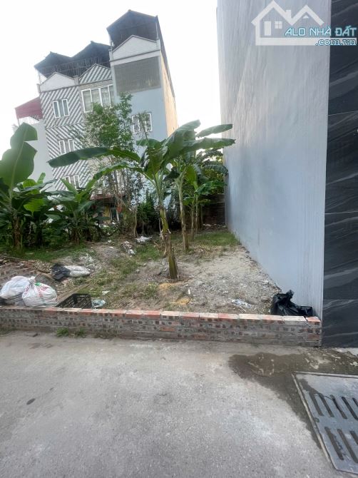 Bán Đất 48m2 Đường Ô Tô  Cách 1Nhà Ra Ô Tô Tránh.Gần Luôn Hồ Yên Nghĩa Hà Đông Giá hơn 3tỷ - 3