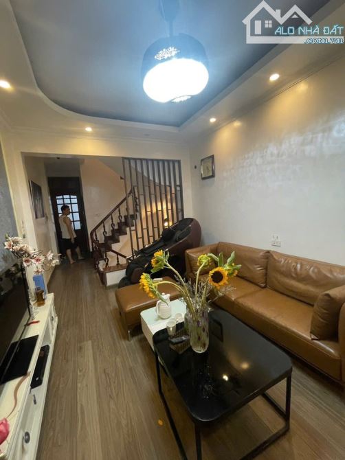 CẦU DIỄN - BẮC TỪ LIÊM: DT 38M2 - NHÀ 4T - 2 MẶT NGÕ - Ô TÔ TRÁNH NHAU - KD NHỎ - 3