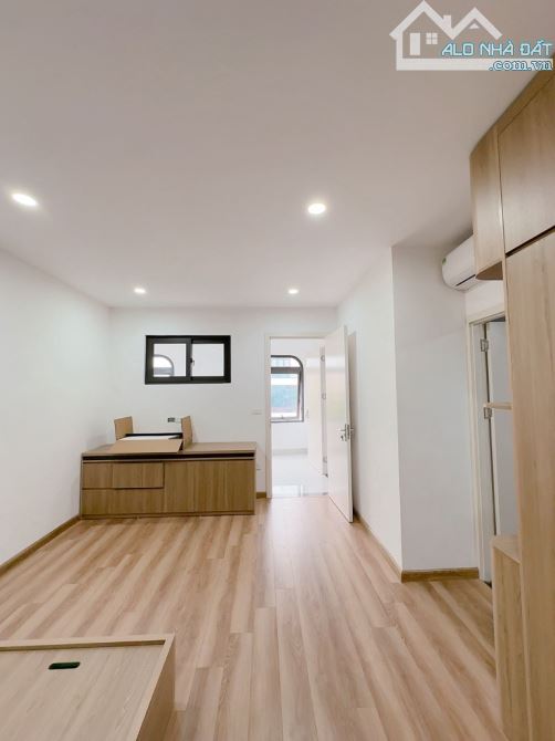 Mặt phố Nguyễn Văn Trỗi Thanh Xuân, tòa Building 8 tầng thang máy - 3