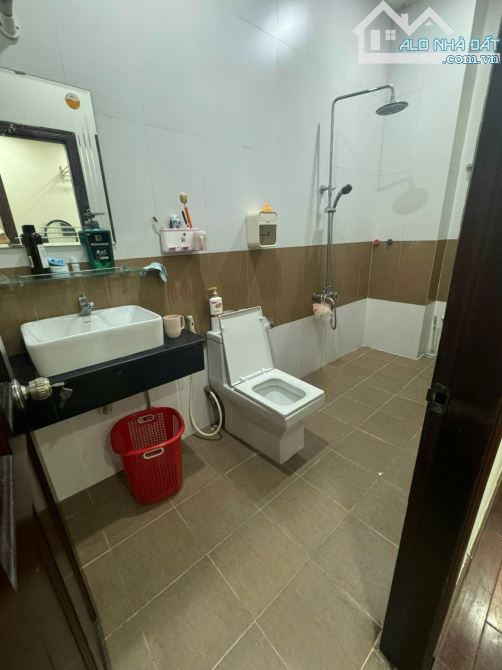 SIÊU HIẾM HẺM THÔNG - LÊ LƯ  - dt : 5.1 x 16m 4 tầng giá 7 tỷ hơn tl - 4