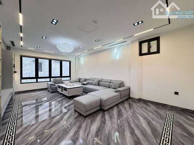 Bán nhà gần mặt phố Nguyễn Văn Cừ, Long Biên DT 52M2, 7 Tầng, MT 4,7M, Gara, thang máy. - 4