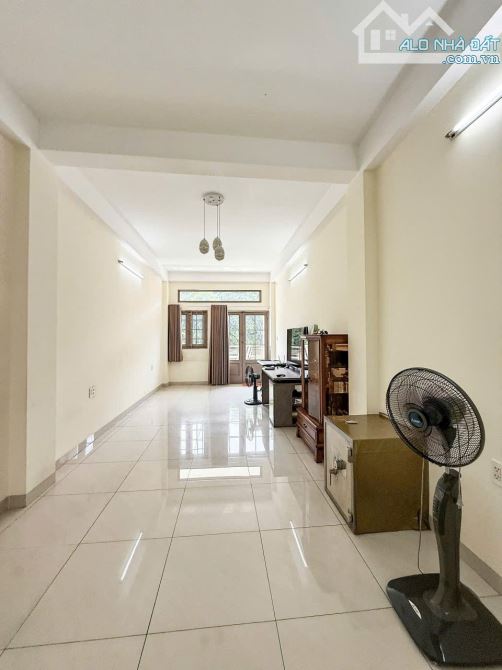 28 tỷ Về 24,5 Tỷ - Mặt Tiền Lý Thái Tổ, Q.3 (Giáp Q,1) - 5 Tầng - Thang Máy - 4