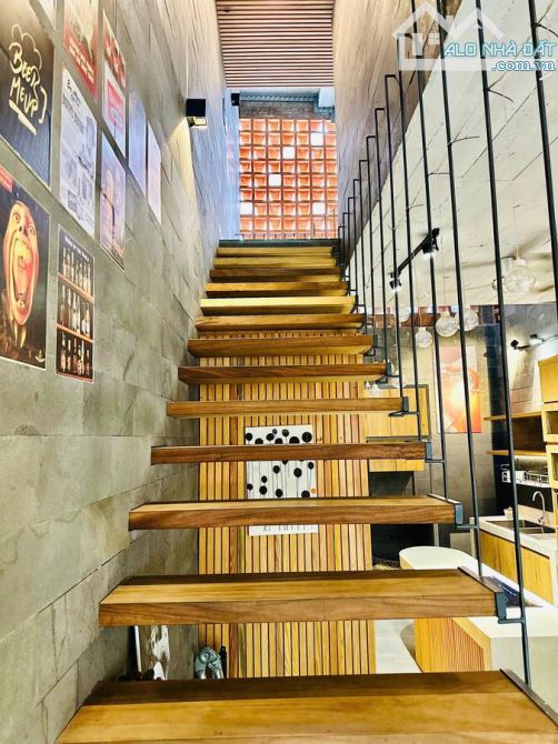 NHÀ 4 TẦNG SIÊU ĐẸP – XE HƠI ĐỖ CỬA – TRUNG TÂM NƠ TRANG LONG – CHỈ 7.2 TỶ - 4