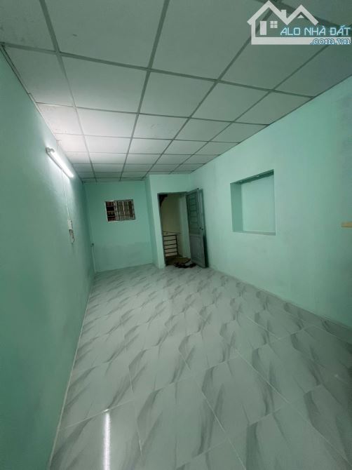BÁN NHÀ GẦN MẶT TIỀN HUỲNH TẤN PHÁT – QUẬN 7Diện tích 66m² – Nở hậu – 2 tầng – Chỉ 5.5 tỷ - 4